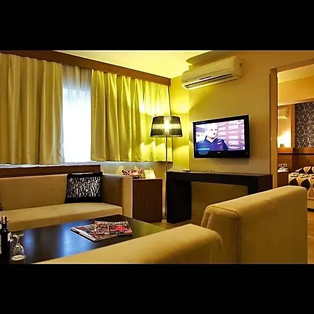 Susuzlu Hotel